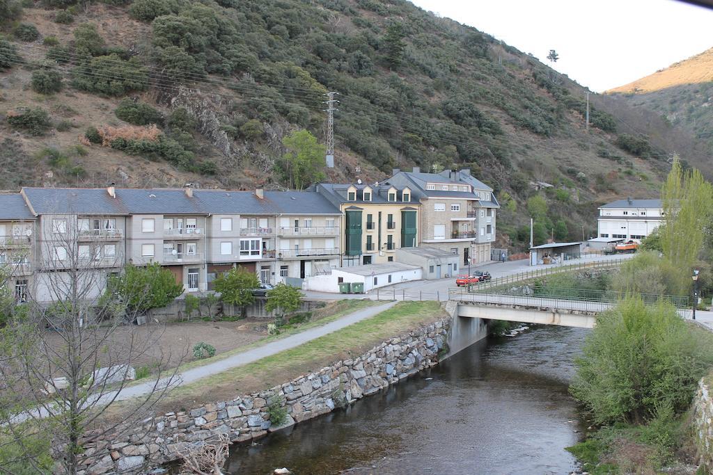 Hostal Burbia Villafranca Del Bierzo Ngoại thất bức ảnh